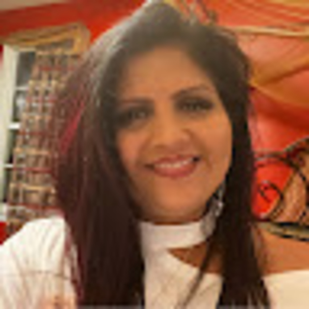 Meet your Posher, Praveena